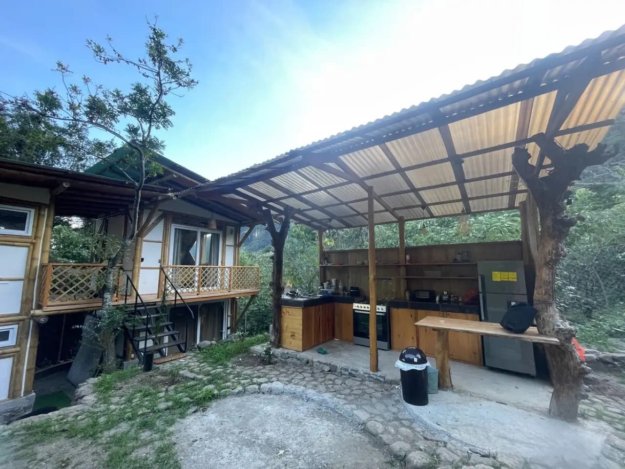 Cabaña de bambú de lujo · Cama tamaño queen · Planta baja 3