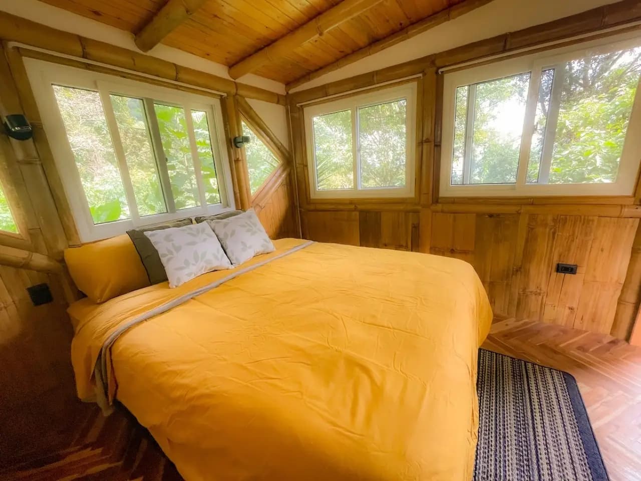 Cabaña de bambú de lujo · Cama tamaño queen · Nivel superior 14