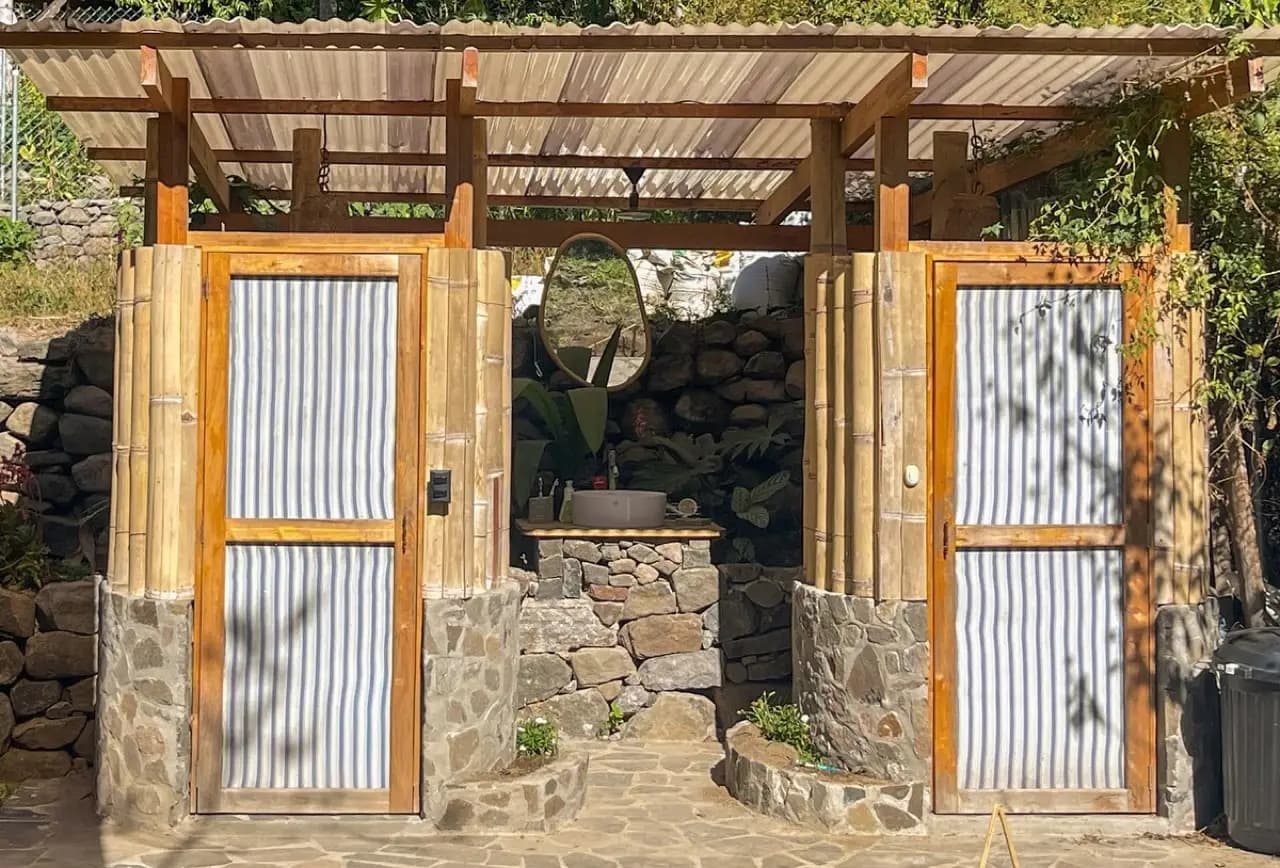 Cabaña de bambú de lujo · Cama tamaño queen · Nivel superior 21