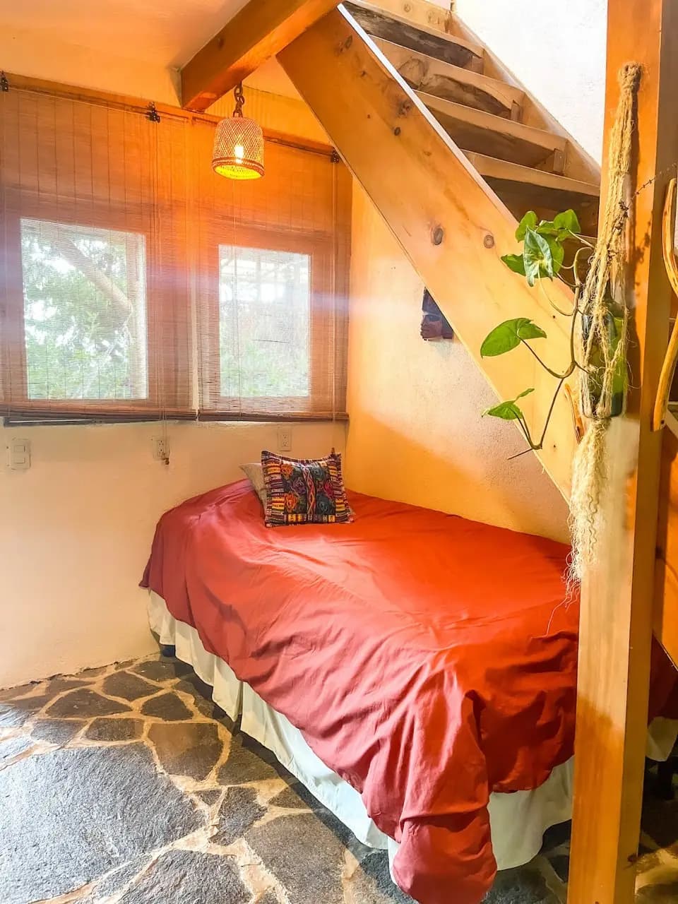 Casita familiar en granja ecológica con vista al valle Atitlán 11